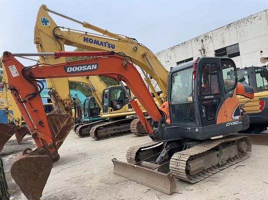2018 سنة مستعملة دوسان DX60-9C حفرة صغيرة في حالة ممتازة/مستخدمة دوسان حفرة صغيرة للبيع