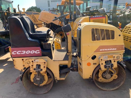 مستعمل CC300G Dynapac ثنائي طبل عجلة حالة جيدة العمل المستقر