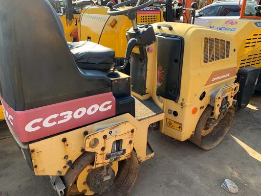 مستعمل CC300G Dynapac ثنائي طبل عجلة حالة جيدة العمل المستقر