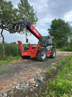 مانيتو MT-X 1740 SLT اليد الثانية المتحكم عن بعد طويل الأمد للبناء