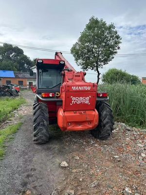 مانيتو MT-X 1740 SLT اليد الثانية المتحكم عن بعد طويل الأمد للبناء