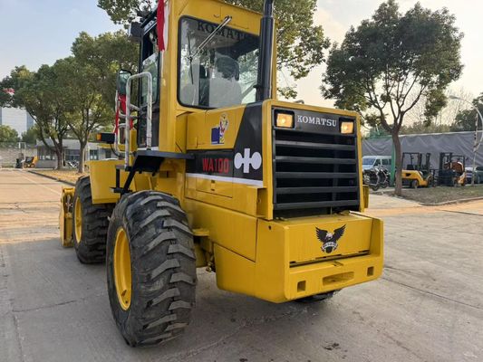 اليابان الأصلية المستخدمة كوماتسو WA100-1 محمولات عجلات العمل في الحديقة
