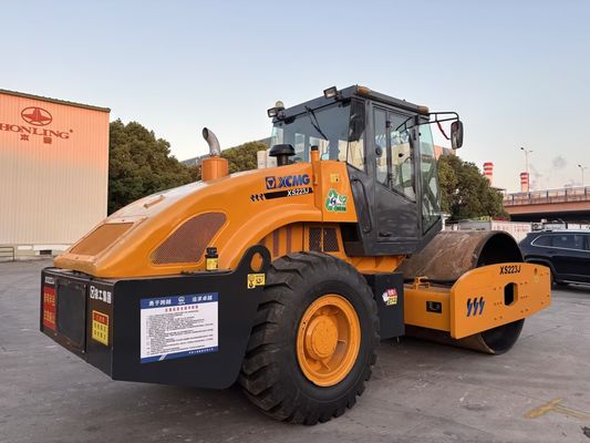 ضاغط أسطواني واحد XCMG XS223J سهل التشغيل وفي حالة جيدة