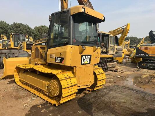 جرافة ذات شفرة بستة اتجاهات مثبتة على زحافات CAT D5K XL لون أصلي
